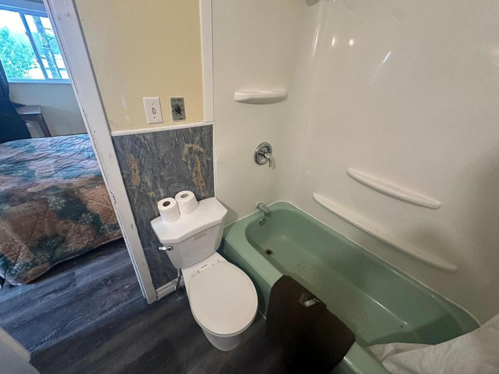 Pine Ridge Motel Timmins Dış mekan fotoğraf