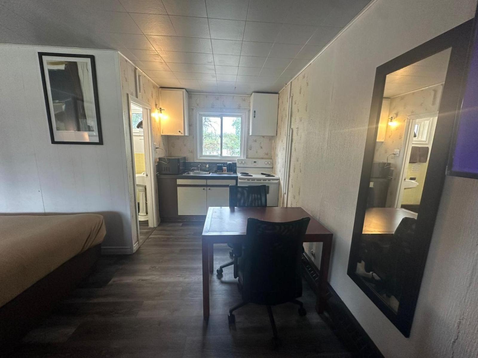 Pine Ridge Motel Timmins Dış mekan fotoğraf